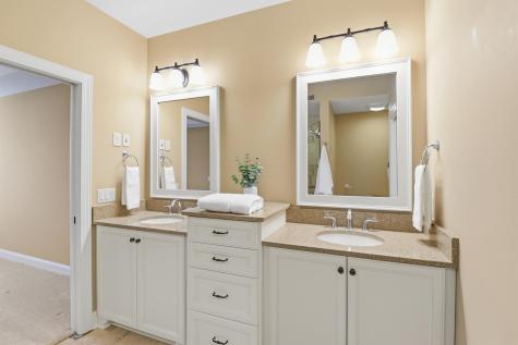 15420 Oakcroft Place Minnetonka MN 55391