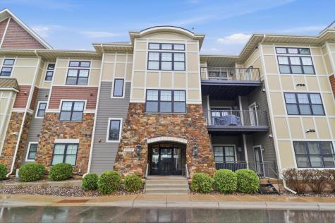 15420 Oakcroft Place Minnetonka MN 55391