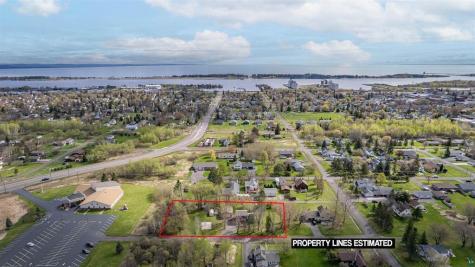 1815 E 12th Street Superior WI 54880