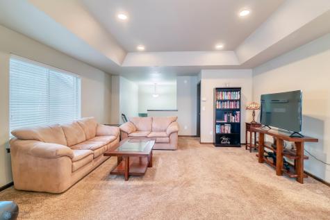 6132 61st Avenue S Fargo ND 58104