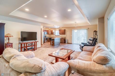 6132 61st Avenue S Fargo ND 58104