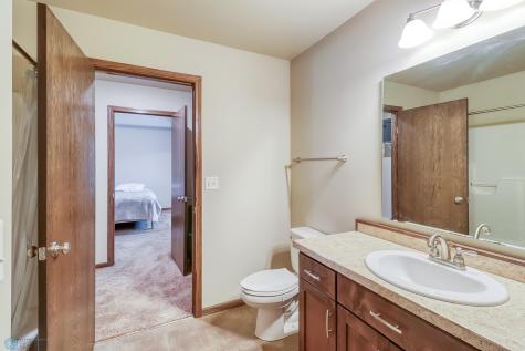 6132 61st Avenue S Fargo ND 58104