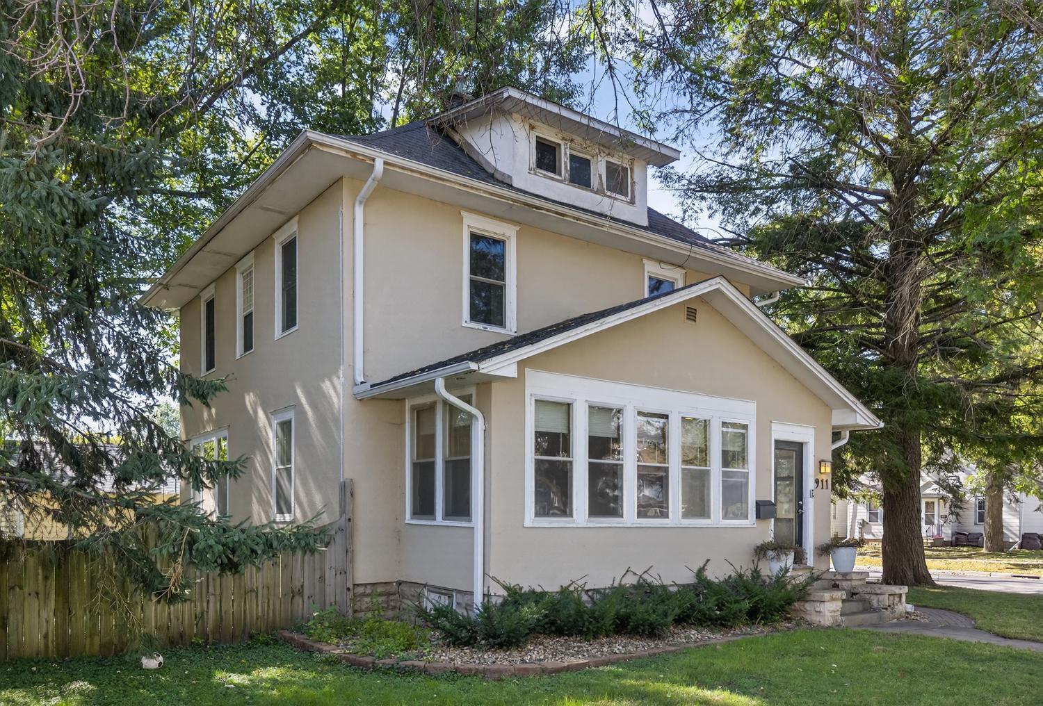 911 6th Avenue NW Austin MN 55912