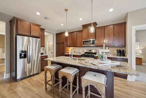 13704 Brookside Path Rosemount MN 55068