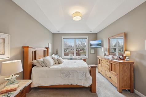 13704 Brookside Path Rosemount MN 55068