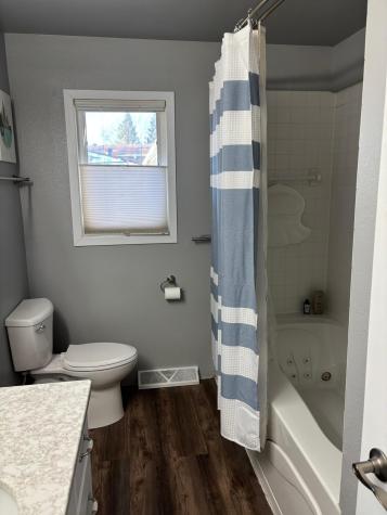 2813 Westgate Drive S Fargo ND 58103