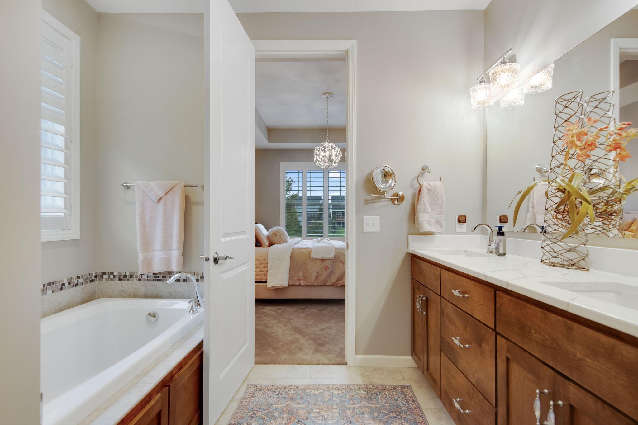 15627 Eddington Way Apple Valley MN 55124