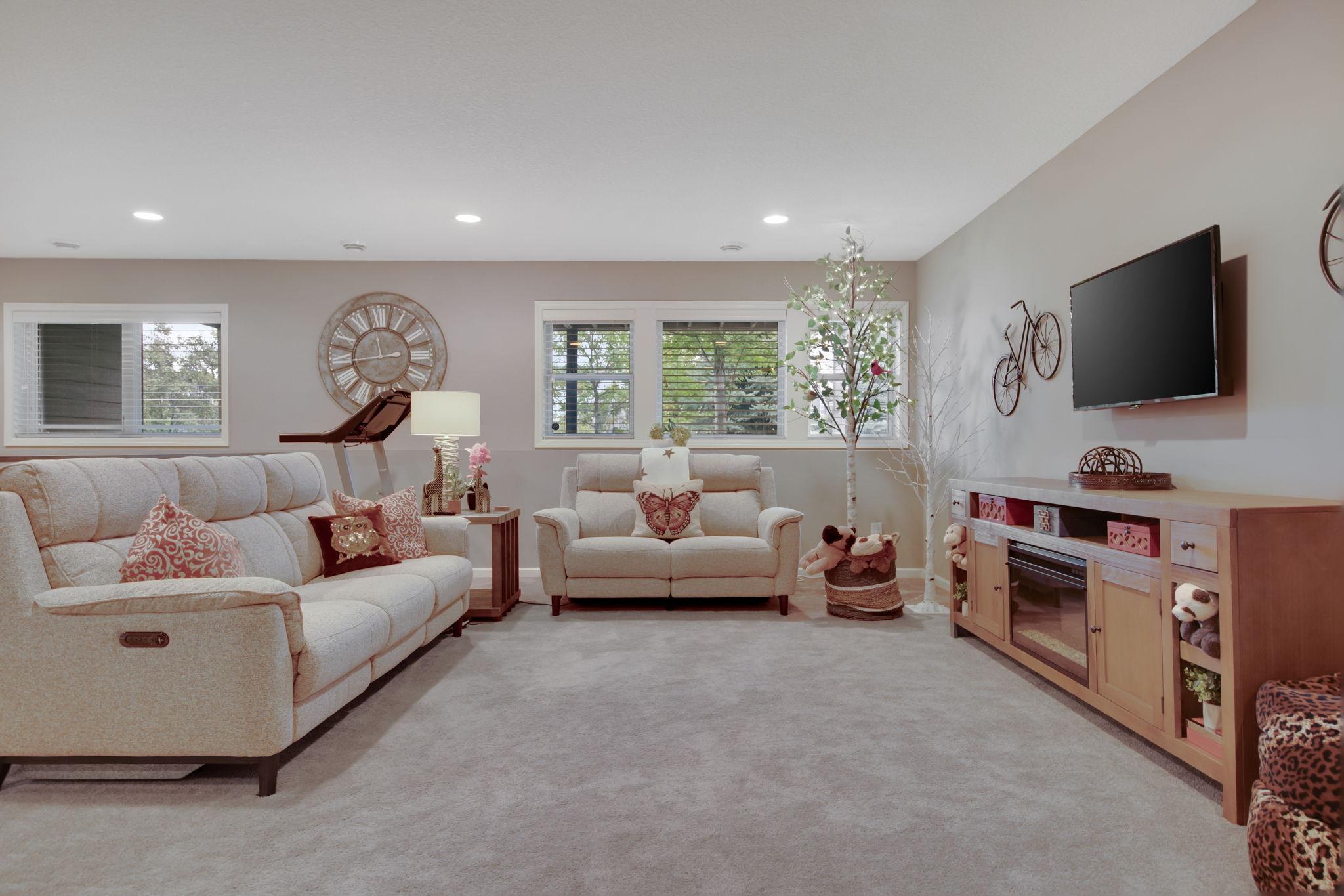 15627 Eddington Way Apple Valley MN 55124