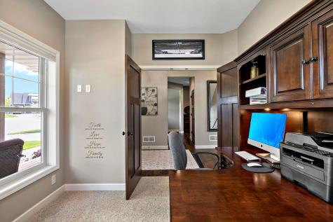 17197 Hollyhock Court Lakeville MN 55044
