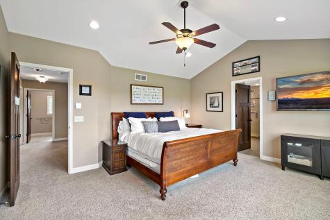 17197 Hollyhock Court Lakeville MN 55044