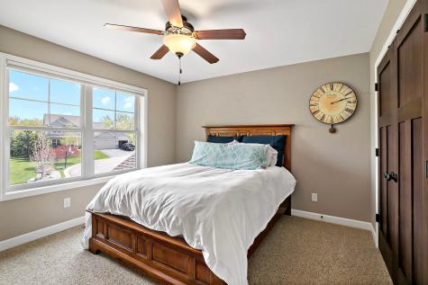 17197 Hollyhock Court Lakeville MN 55044