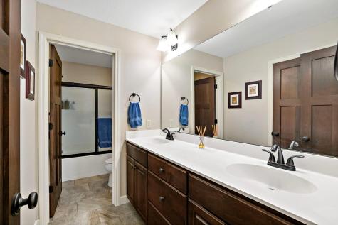 17197 Hollyhock Court Lakeville MN 55044