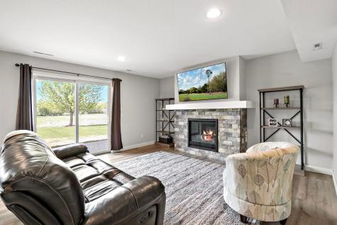 17197 Hollyhock Court Lakeville MN 55044