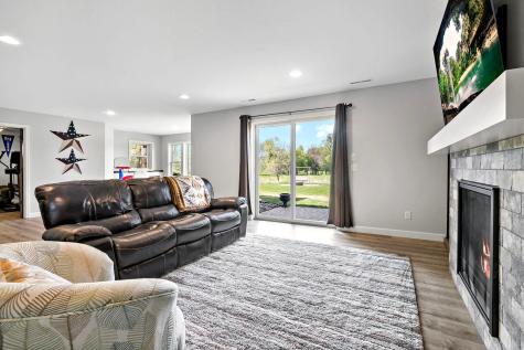 17197 Hollyhock Court Lakeville MN 55044