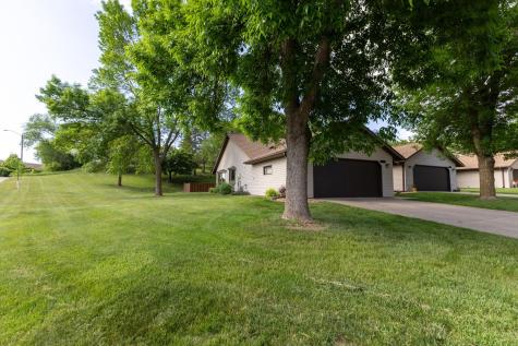 1782 Cobblestone Court Red Wing MN 55066