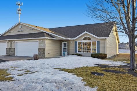 334 30th Street N Moorhead MN 56560