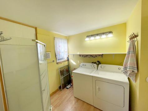 18 S Spring Avenue Springfield MN 56087