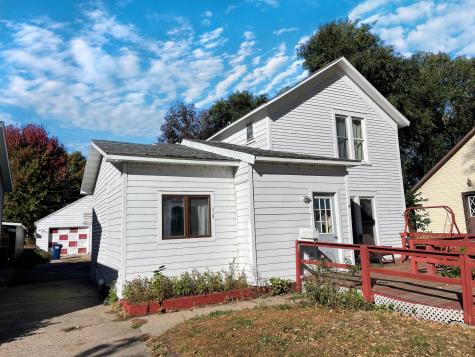 18 S Spring Avenue Springfield MN 56087
