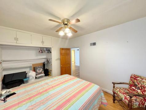 18 S Spring Avenue Springfield MN 56087
