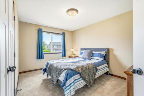 422 Bluebird Drive NW Isanti MN 55040