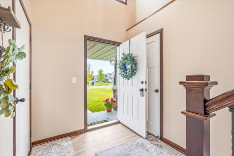 422 Bluebird Drive NW Isanti MN 55040