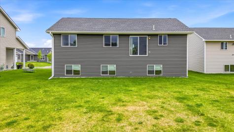 422 Bluebird Drive NW Isanti MN 55040