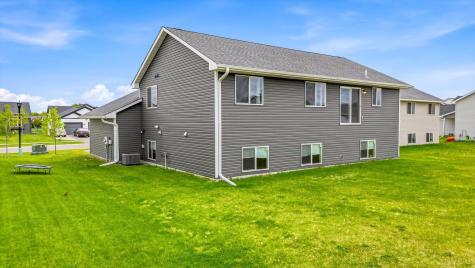 422 Bluebird Drive NW Isanti MN 55040