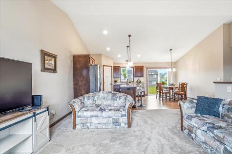 422 Bluebird Drive NW Isanti MN 55040