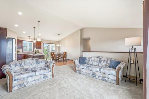 422 Bluebird Drive NW Isanti MN 55040