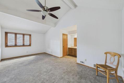 1541 S Bavarian Pass Fridley MN 55432