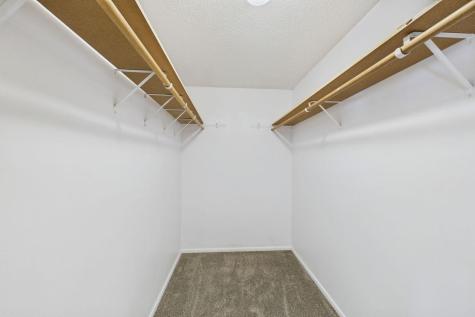 1541 S Bavarian Pass Fridley MN 55432