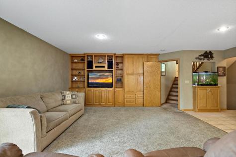 2801 87th Trail N Brooklyn Park MN 55443
