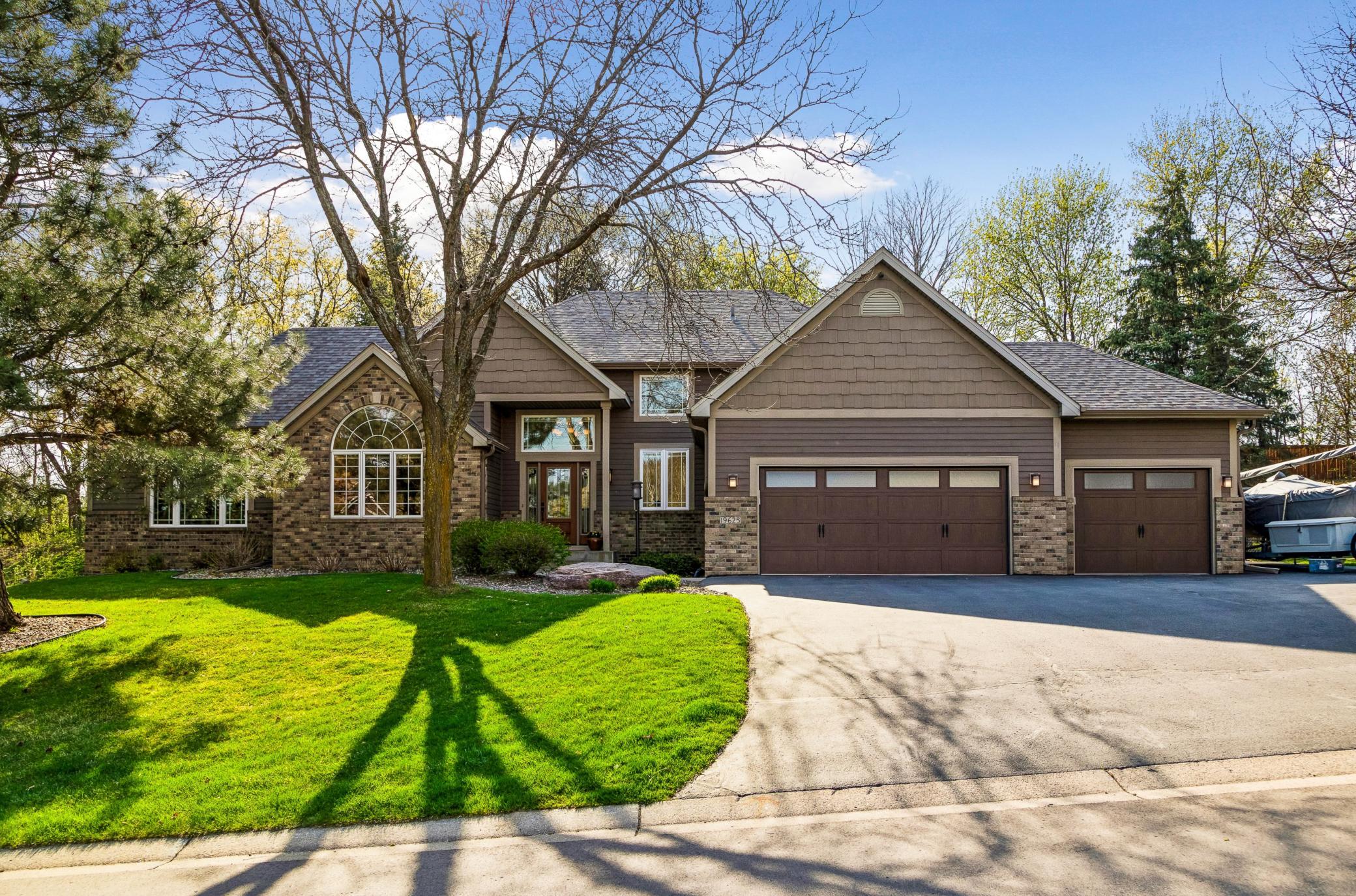 19625 Ireland Way Lakeville MN 55044