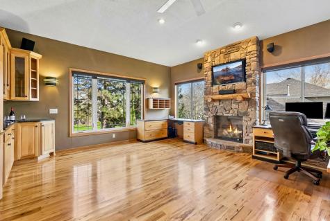 19625 Ireland Way Lakeville MN 55044