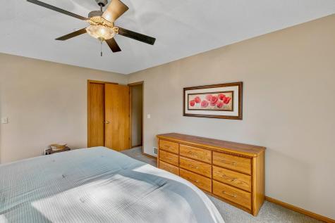 19625 Ireland Way Lakeville MN 55044