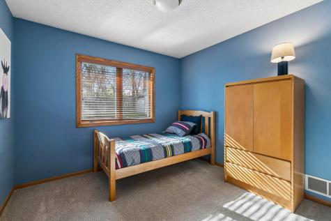19625 Ireland Way Lakeville MN 55044