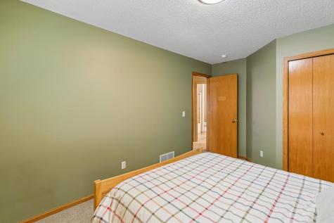 19625 Ireland Way Lakeville MN 55044