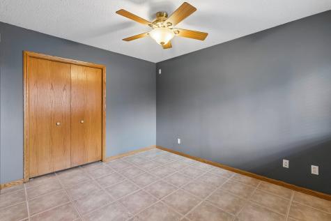 19625 Ireland Way Lakeville MN 55044