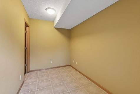 19625 Ireland Way Lakeville MN 55044
