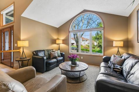 19625 Ireland Way Lakeville MN 55044