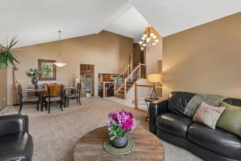 19625 Ireland Way Lakeville MN 55044