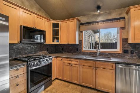 19625 Ireland Way Lakeville MN 55044