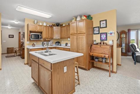 13833 91st Street SE Rutland ND 58067