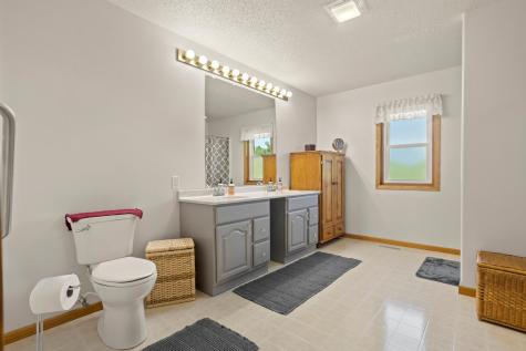 13833 91st Street SE Rutland ND 58067