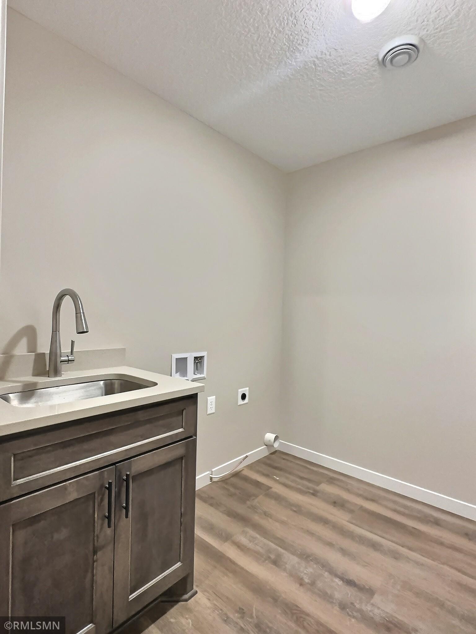 810 Morrison Avenue Annandale MN 55302