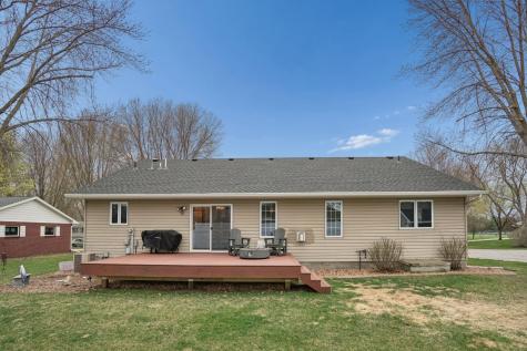 714 E Crescent Lane Litchfield MN 55355