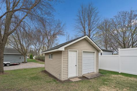 714 E Crescent Lane Litchfield MN 55355