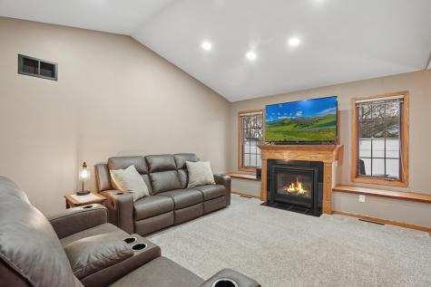 714 E Crescent Lane Litchfield MN 55355
