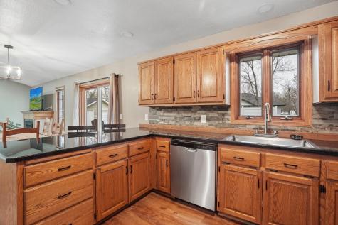 714 E Crescent Lane Litchfield MN 55355