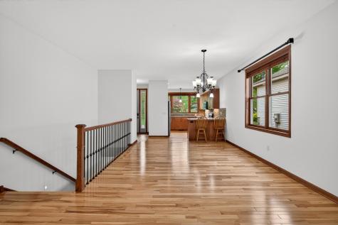 1589 Christie Place Saint Paul MN 55106